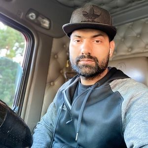 Meet your Posher, Ashok